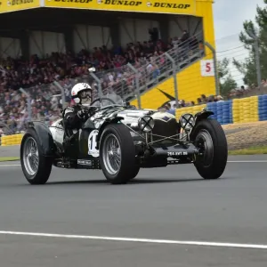 CM3 5617 Print: A Brooklands Racing Car at Le Mans Classic CM3 5617 Print: A Brooklands Racing Car at Le Mans Classic