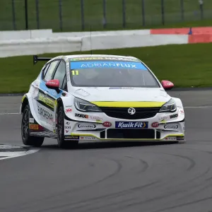 CM30 3352 Jason Plato, Vauxhall Astra. CM30 3352 Jason Plato, Vauxhall Astra.