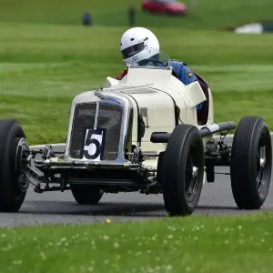 CM31 2245 Julian Wilton, ERA R7B