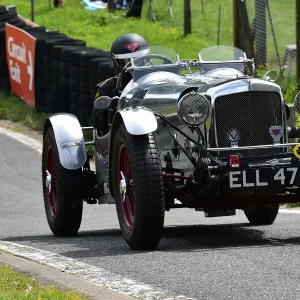 VSCC, Shuttleworth, Nuffield & Len Thompson Trophies Race Meeting Photographic Print Collection: Allcomers Handicap Race