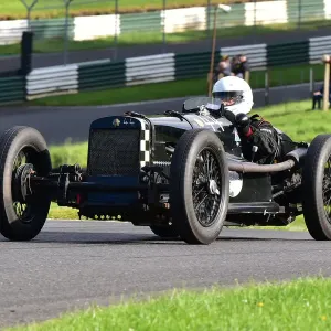 CM31 3118 Nicholas Powell, Austin-MG LA Especial.