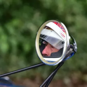 CM31 4673 Sir Jackie Stewart, riflessi in uno specchio.