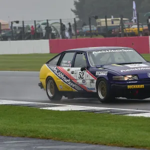 CM31 6407 Robert Oldershaw, Rover SD1