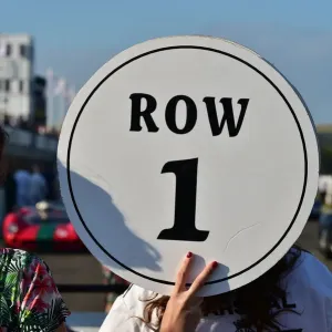 CM32 0151 On the grid, Row 1 CM32 0151 On the grid, Row 1