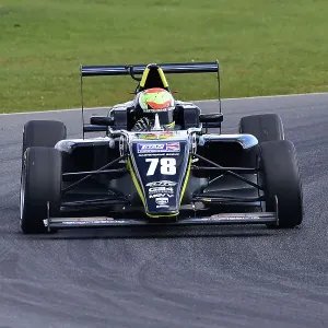 CM32 5886 Jack Sherwood, Tatuus F4-T014