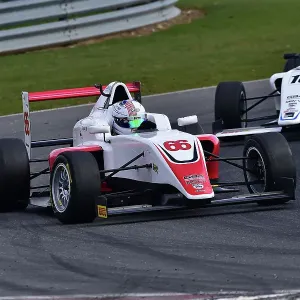 CM32 5889 Nikolas Taylor, Tatuus F4-T014