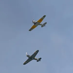 CM32 7004 Harvard FE511, Hawker Hurricane Mk IIb BE505