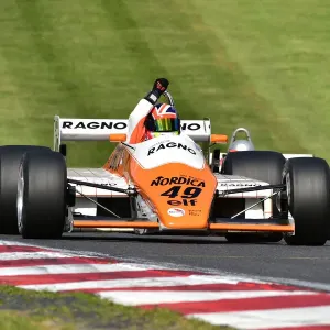 CM33 2840 Neil Glover, Arrows A5