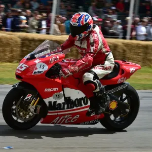CM33 5656 Andy Caddick, Shaun Goverd, Ducati GP6 Desmosedici CM33 5656 Andy Caddick, Shaun Goverd, Ducati GP6 Desmosedici