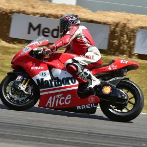 CM33 6334 Andy Caddick, Shaun Goverd, Ducati GP6 Desmosedici CM33 6334 Andy Caddick, Shaun Goverd, Ducati GP6 Desmosedici