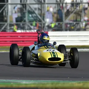 CM33 7905 Andrew Beaumont, Lotus 22