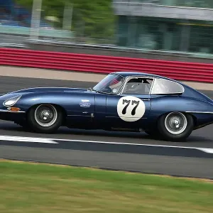 CM33 8130 Guy Ziser, Oli Webb, Jaguar E-Type FHC
