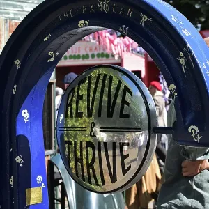 CM33 9149 Revive and Thrive CM33 9149 Revive and Thrive
