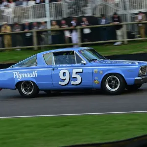 CM33 9535 Duncan Pittaway, Rowan Atkinson, Plymouth Barracuda CM33 9535 Duncan Pittaway, Rowan Atkinson, Plymouth Barracuda