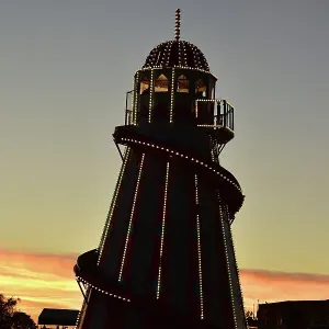 CM33 9873 Helter skelter CM33 9873 Helter skelter