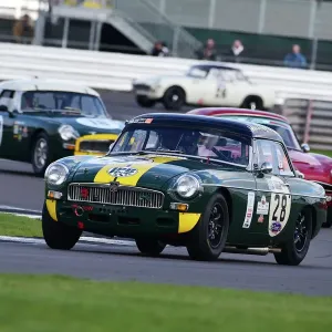 CM34 1646 Peter Boyes, Jan Boyes, MG B Roadster
