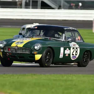 CM34 1692 Peter Boyes, Jan Boyes, MG B Roadster