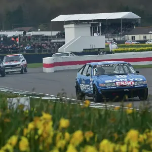 CM34 5767 Michael Whitaker, Rover 3500 SD1