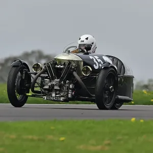 CM34 6310 Sue Darbyshire, Duncan Wood, Morgan Super Aero CM34 6310 Sue Darbyshire, Duncan Wood, Morgan Super Aero