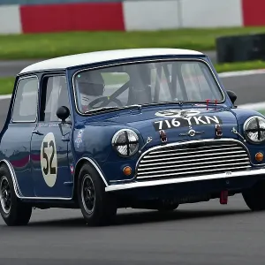 CM34 6782 Alice Locke, Morris Mini Cooper S