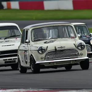 CM34 6823 Roy Alderslade, Lotus Ford Cortina Mk1