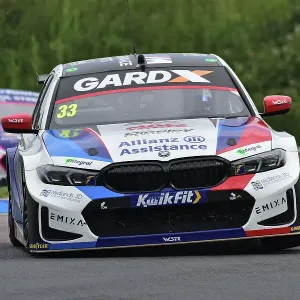 CM34 7734 Adam Morgan, BMW 330e M Sport, Team BMW CM34 7734 Adam Morgan, BMW 330e M Sport, Team BMW