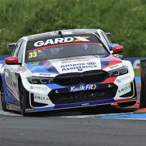 CM34 7822 Adam Morgan, BMW 330e M Sport, Team BMW CM34 7822 Adam Morgan, BMW 330e M Sport, Team BMW