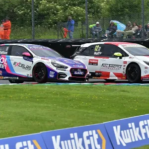 CM34 8027 Rob Huff, Toyota Corolla GR Sport, Toyota Gazoo Racing UK, Tom Chilton, Hyundai i30N CM34 8027 Rob Huff, Toyota Corolla GR Sport, Toyota Gazoo Racing UK, Tom Chilton, Hyundai i30N