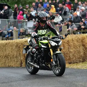 CM34 9913 Triumph Street Triple 765 Moto2 Limited Edition