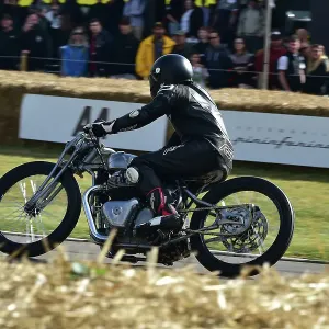CM35 0652 John Marcar, Royal Enfield Sosa Metalworks, Kamala