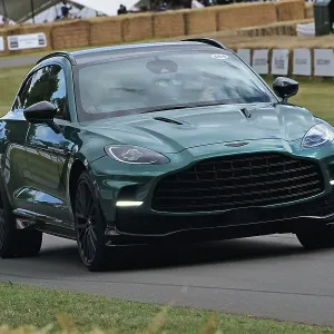 CM35 0667 Aston Martin DBX 707 CM35 0667 Aston Martin DBX 707