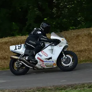 CM35 1251 James Hewing, Norton NRS, White Charger CM35 1251 James Hewing, Norton NRS, White Charger