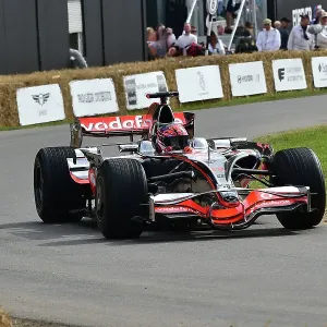 CM35 1420 Jyrki Jarviehto, McLaren-Mercedes MP4-23 CM35 1420 Jyrki Jarviehto, McLaren-Mercedes MP4-23