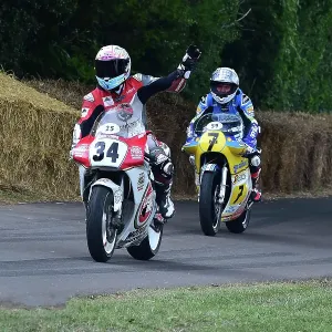 CM35 1430 Mat Oxley, Suzuki RGV500, Kirk Farrow, Suzuki X35 RG500 CM35 1430 Mat Oxley, Suzuki RGV500, Kirk Farrow, Suzuki X35 RG500