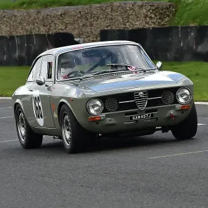 CM35 2827 Ben Brain, Jez Thomas, Alfa Romeo 1750 GTV CM35 2827 Ben Brain, Jez Thomas, Alfa Romeo 1750 GTV