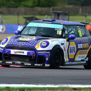 CM35 4899 Lewis Selby, MINI JCW, NAPA Racing UK CM35 4899 Lewis Selby, MINI JCW, NAPA Racing UK