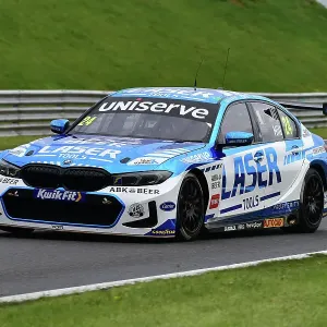 CM35 5947 Jake Hill, BMW 330e M Sport, Laser Tools Racing with MB Motorsport CM35 5947 Jake Hill, BMW 330e M Sport, Laser Tools Racing with MB Motorsport