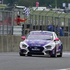 CM35 6132 Tom Chilton, Hyundai i30N, Team Bristol Street Motors CM35 6132 Tom Chilton, Hyundai i30N, Team Bristol Street Motors