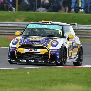 CM35 6226 Jamie Osborne, Mini JCW Print