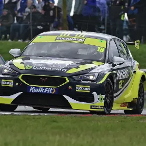 CM35 6438 Daryl Deleon, Cupra Leon, Duckhams Racing avec Bartercard. CM35 6438 Daryl Deleon, Cupra Leon, Duckhams Racing avec Bartercard.