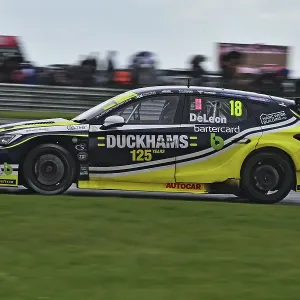 CM35 6518 Daryl Deleon, Cupra Leon, Duckhams Racing avec Bartercard. CM35 6518 Daryl Deleon, Cupra Leon, Duckhams Racing avec Bartercard.