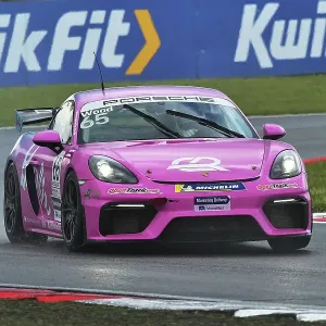 CM35 6668 Caitlin Wood, Clean Racing, Porsche 718 Cayman GT4 Clubsport