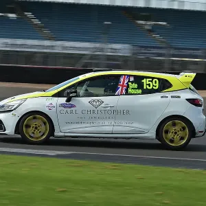 CM35_9110 Andy Tate, Renault Clio Cup 4 UK.jpg CM35_9110 Andy Tate, Renault Clio Cup 4 UK.jpg