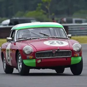 CM35 9686 Max Cawthorn, MG B Roadster