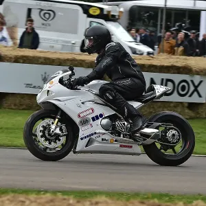 CM35 9812 Norton NRS 588, White Charger