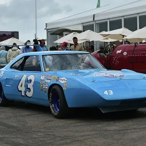 CM36 0730 Richard Petty, Kyle Petty, Plymouth Superbird CM36 0730 Richard Petty, Kyle Petty, Plymouth Superbird