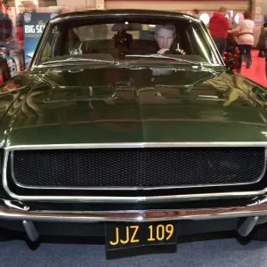 CM5 8061 Steve McQueen, 1968 Ford Mustang 390 GT 2 2 Fastback CM5 8061 Steve McQueen, 1968 Ford Mustang 390 GT 2 2 Fastback