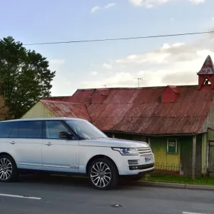 CM5 8253 Range Rover LWB, SDV6 Hybrid CM5 8253 Range Rover LWB, SDV6 Hybrid