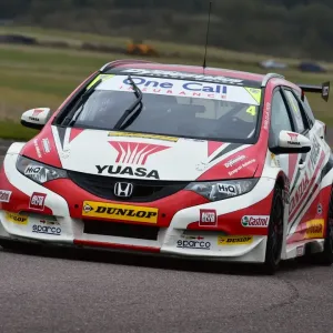 CM5 9522 Matt Neal, Gordon Shedden, Honda Civic Tourer