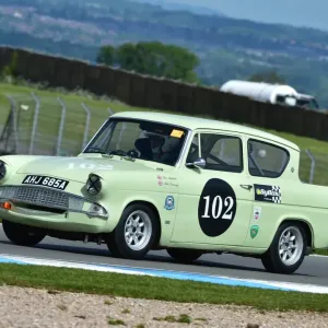 CM8 0462 Theo Paphitis, Ford Anglia CM8 0462 Theo Paphitis, Ford Anglia